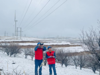 國(guó)網(wǎng)慶陽供電：浴“雪”奮戰(zhàn)保供電 守護(hù)萬家燈火明